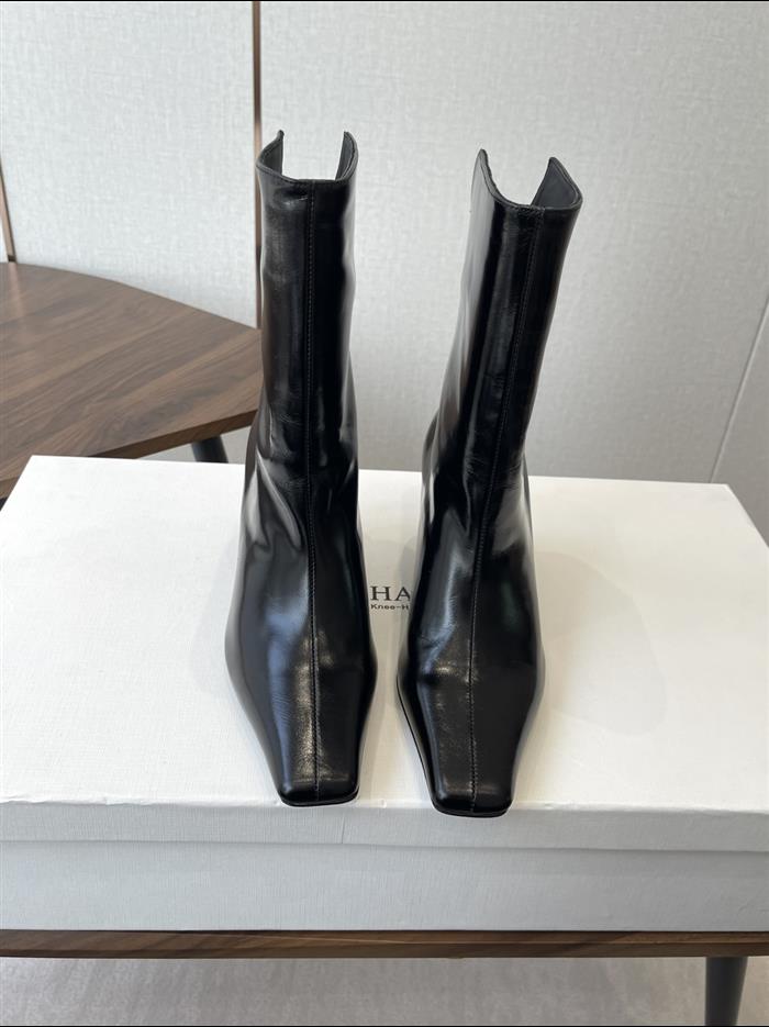 2025112817448390 390